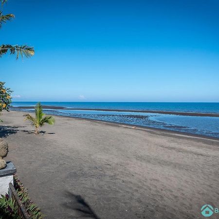 Villa Kamboja - Intimate Luxury Lovina Beach Villa Banjar  Eksteriør billede